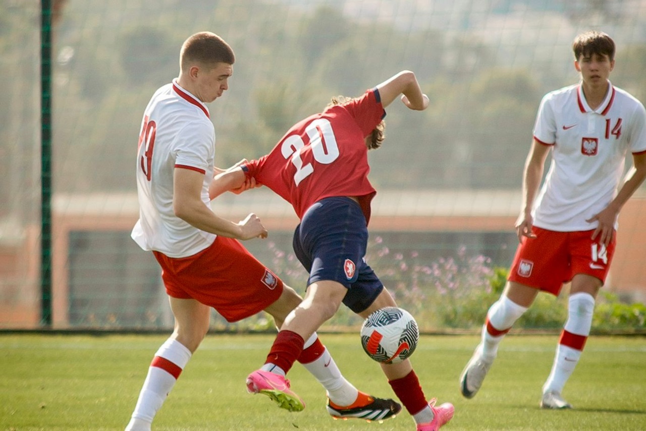 Men's Under 19s - lineups, coaches, match results, statistics, and historical records